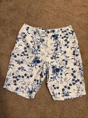 Cato White Shorts with Blue Floral Print